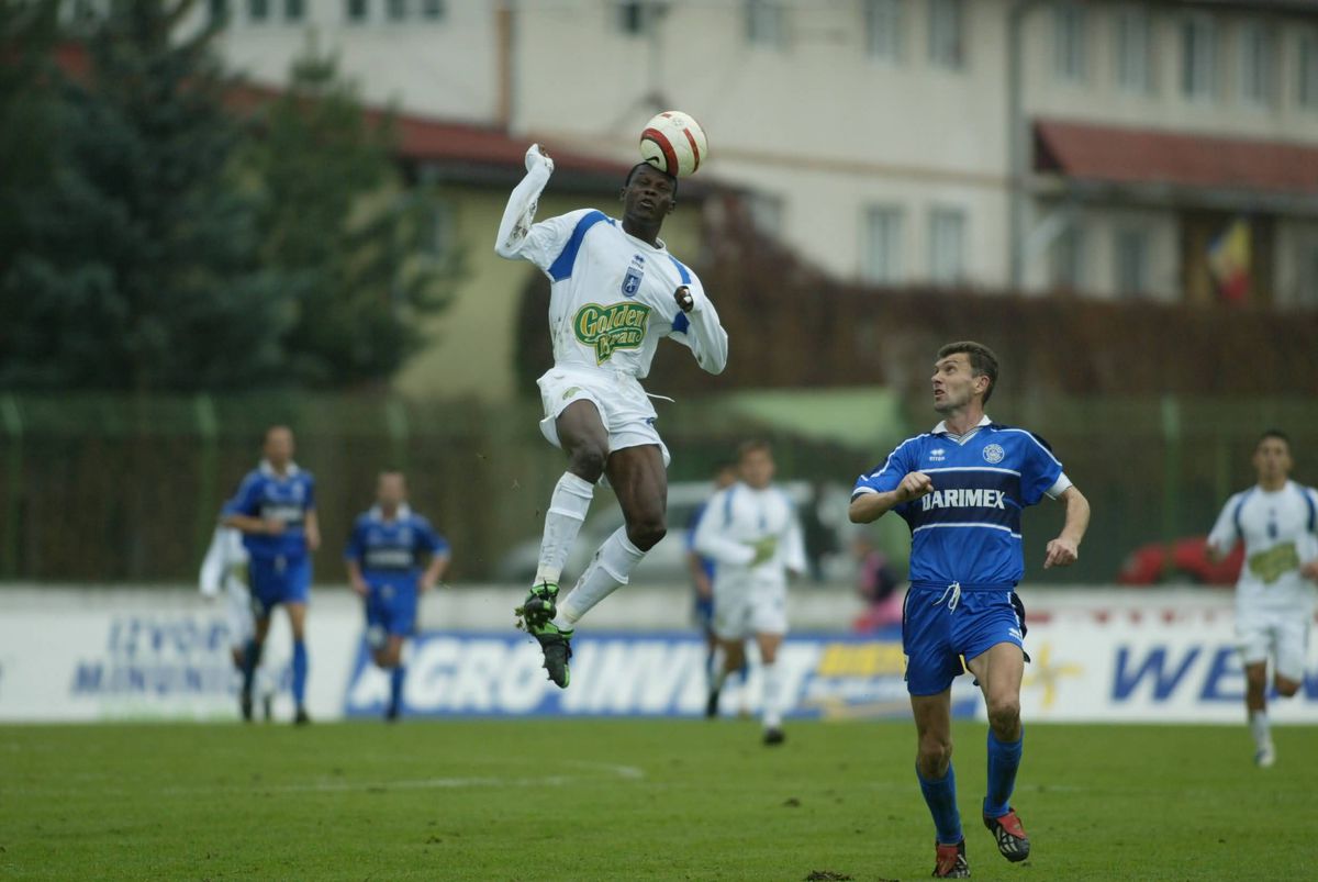 Amintirile ivorianului Mariko Daouda, la 20 de ani de la sosirea în Liga 1 » Colegul care nu avea loc în pat + ce i-a plăcut și ce nu i-a plăcut în România: „Nu înseamnă că tot poporul vostru e așa”