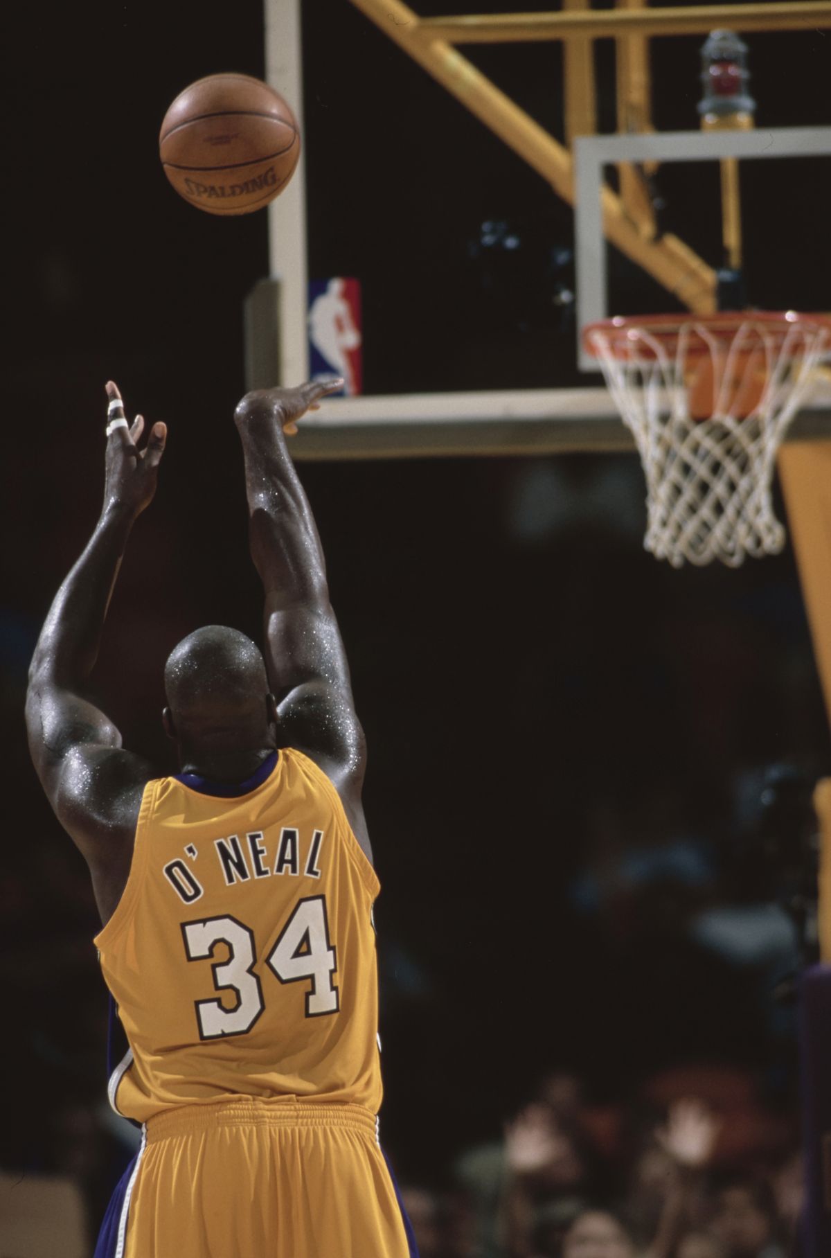 Marele Shaquille O'Neal i-a lăsat mască: „Vă jur, asta mi se întâmplă când ajung lângă o gorilă!” » A sunat un specialist în direct pentru că nu îl credea nimeni