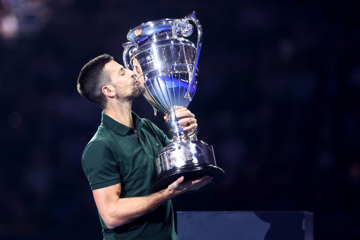 Novak Djokovic a primit trofeul pentru locul 1 ATP