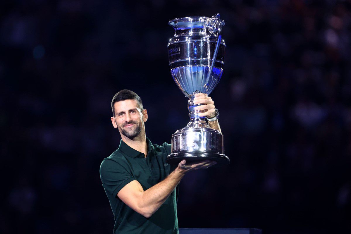 Novak Djokovic a primit trofeul pentru locul 1 ATP