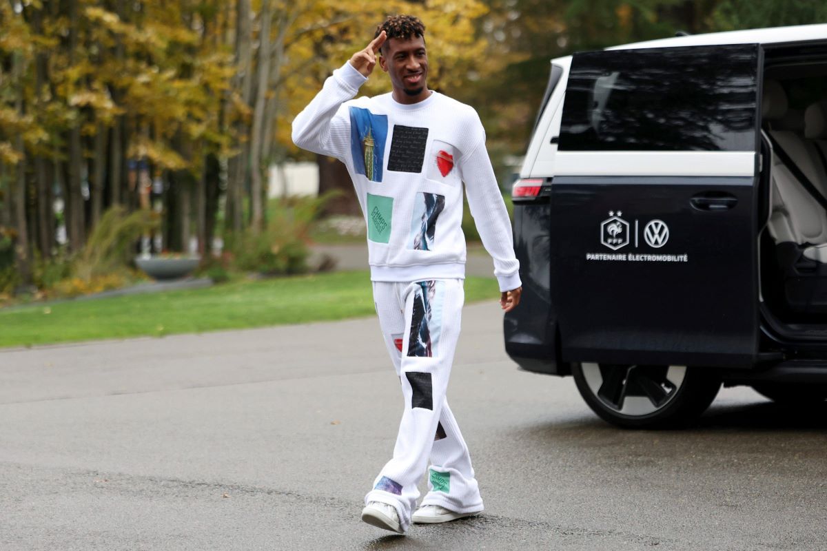 Extravaganțe: Matrix la Clairefontaine! Francezii au făcut show vestimentar la reunirea naționalei