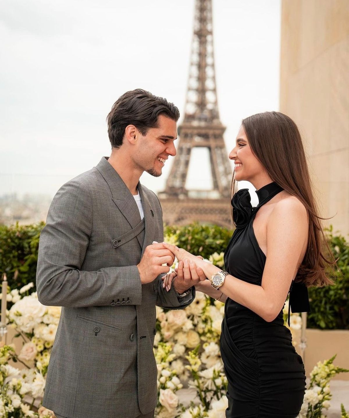 Ianis Hagi, actor sau fotbalist? » Apariția lui la Mogoșoaia a stârnit reacții împărțite: „Hai înapoi!” și „Suntem o nație de ratați!”