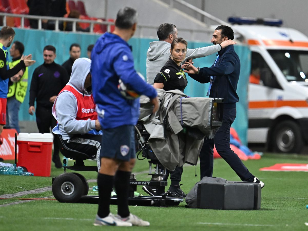 Alina Peșu debutează oficial la un meci din Liga 1! Povestea specială a arbitrei din Craiova: „Când eram mică jucam fotbal non-stop și spărgeam geamurile”