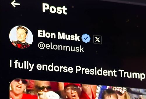 Elon Musk pe „X”: „Îl susțin total pe președintele Trump” / Foto: Imago