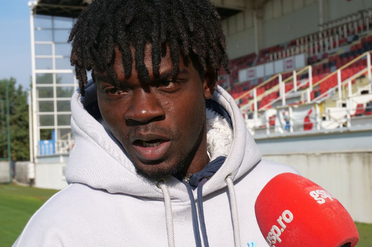 „M-au abandonat, am rămas singur” » Drama trăită de un fotbalist străin în România: „Am dormit pe străzi, n-aveam ce mânca. Acest club m-a salvat!”