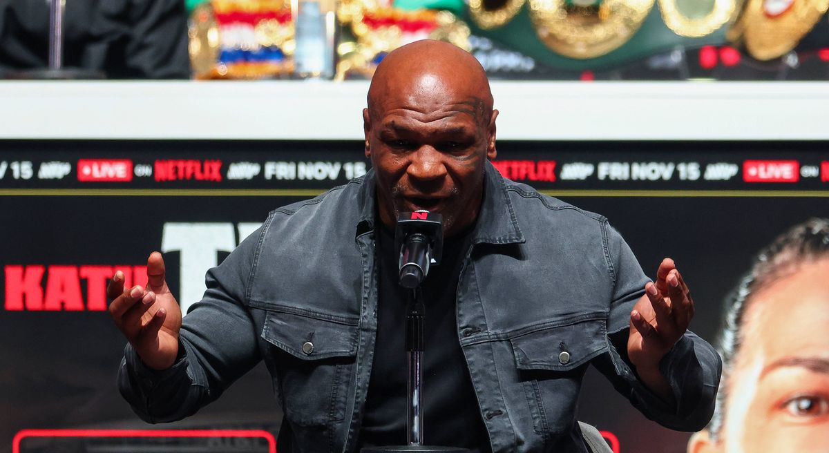 Mike Tyson, conferință înainte de meciul cu Jake Paul