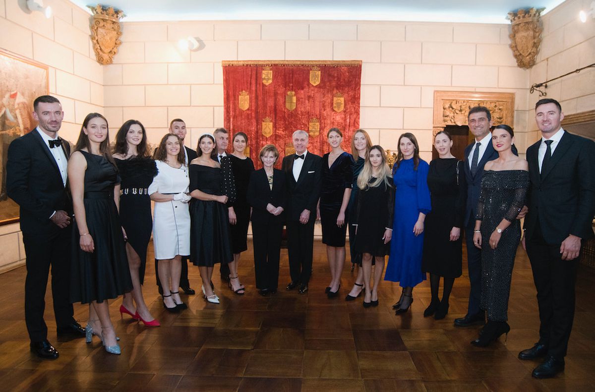 Campionii olimpici, invitați la o cină regală la Palatul Elisabeta: „Să ne bucurăm de singurul dar pe care noi îl putem face”