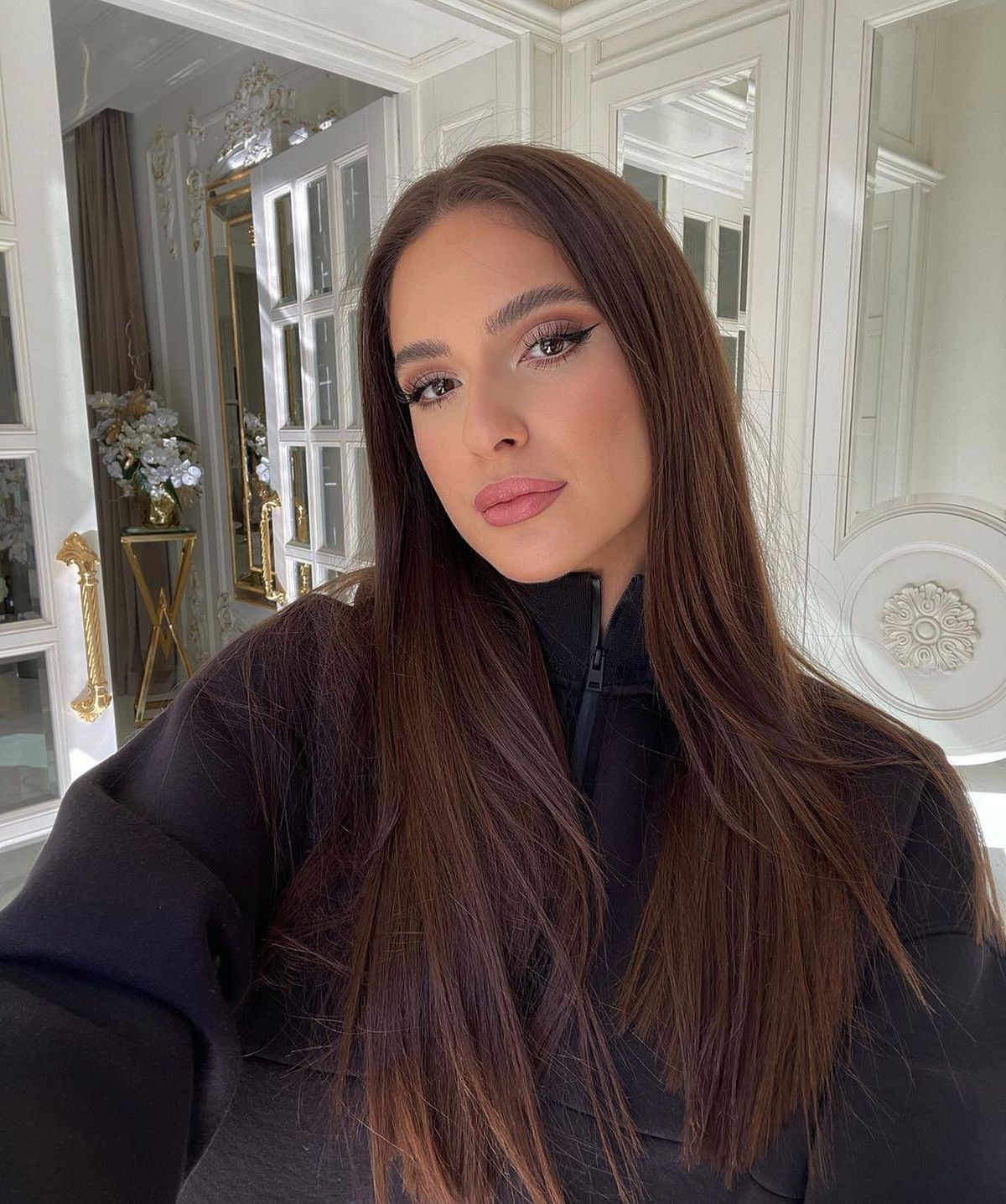 Prima apariție publică a lui Ianis Hagi împreună cu soția însărcinată