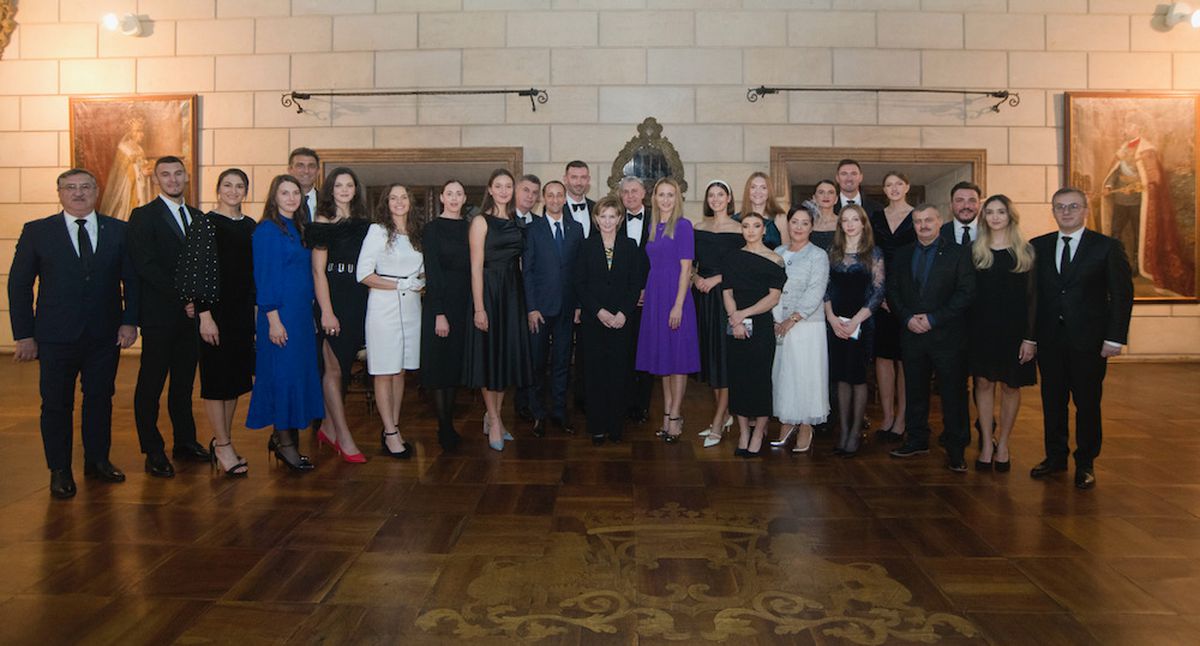 Campionii olimpici, invitați la o cină regală la Palatul Elisabeta: „Să ne bucurăm de singurul dar pe care noi îl putem face”