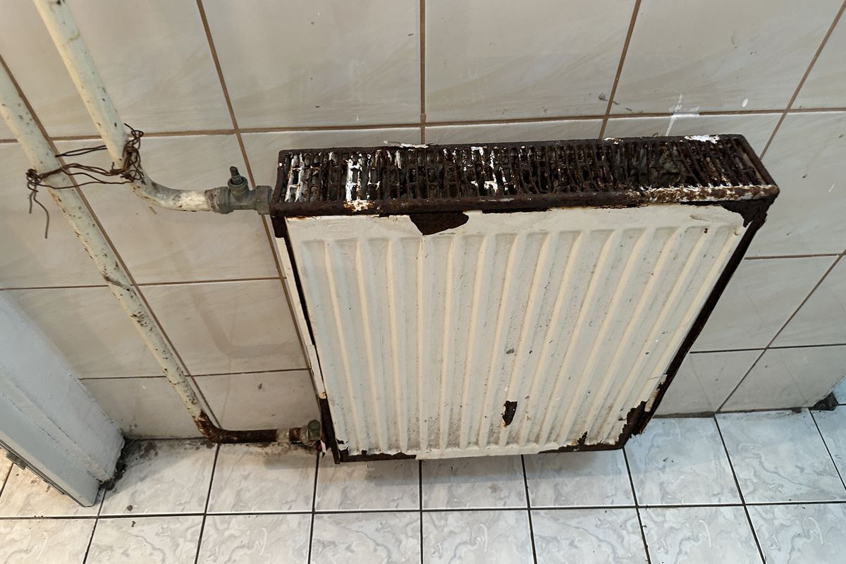 Oraș cenușiu, stadion în paragină » Cum arată Zenica, orașul care încă își revine după războiul de acum 30 de ani