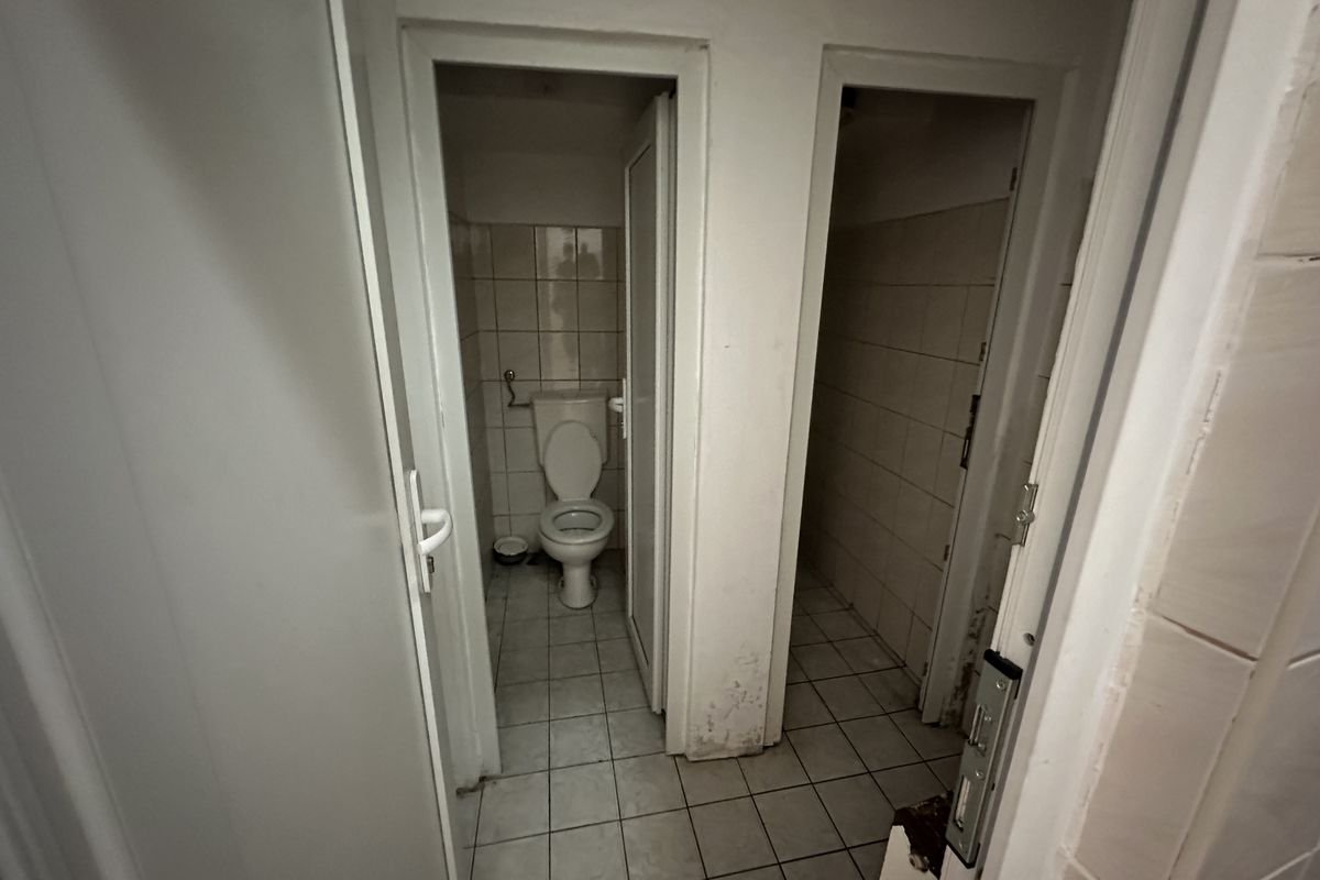 Oraș cenușiu, stadion în paragină » Cum arată Zenica, orașul care încă își revine după războiul de acum 30 de ani