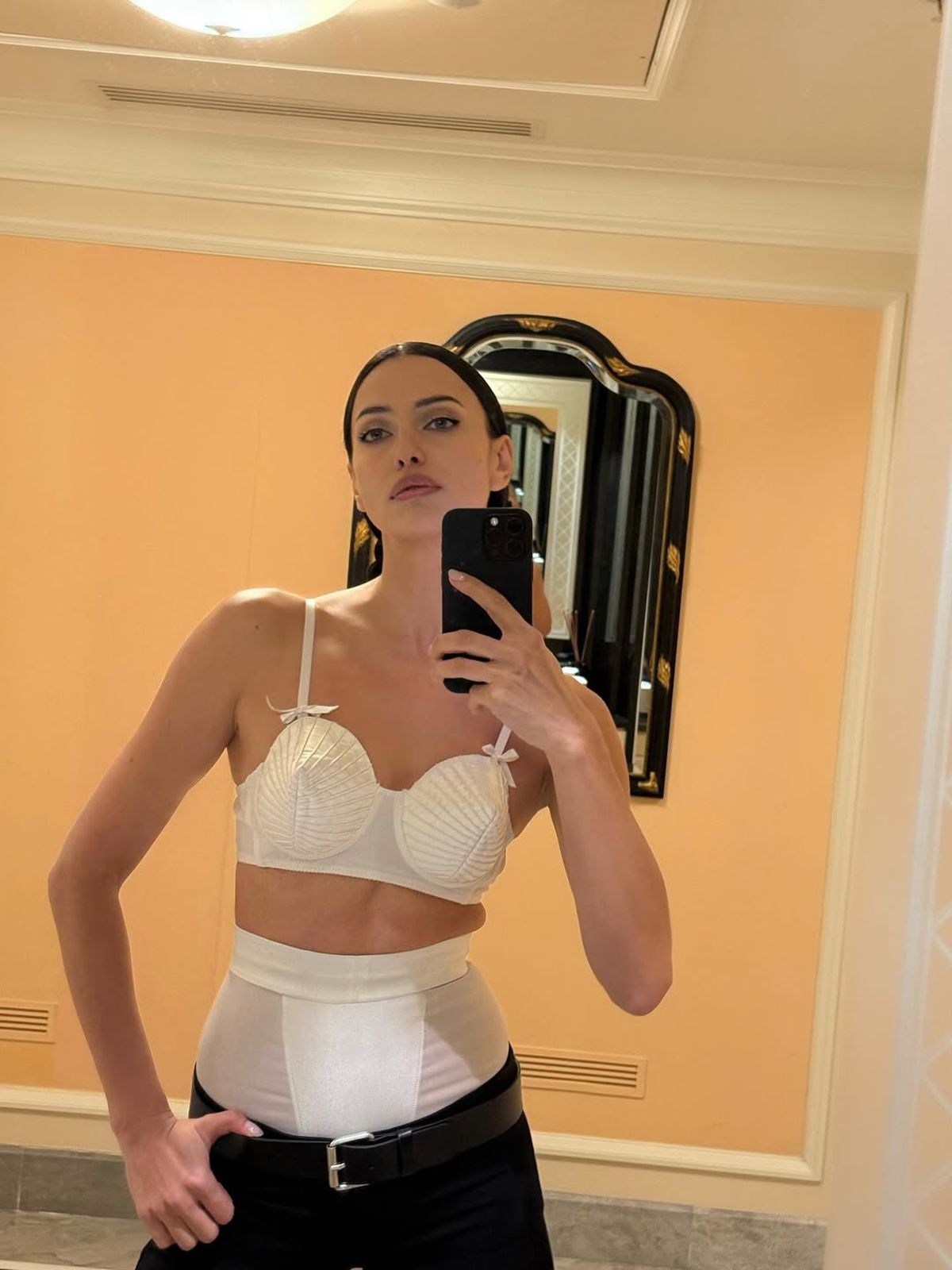 Fosta iubită a lui Cristiano Ronaldo, ispititoare în Calendarul Pirelli 2026! Cine mai apare în cea mai așteptată galerie foto a anului