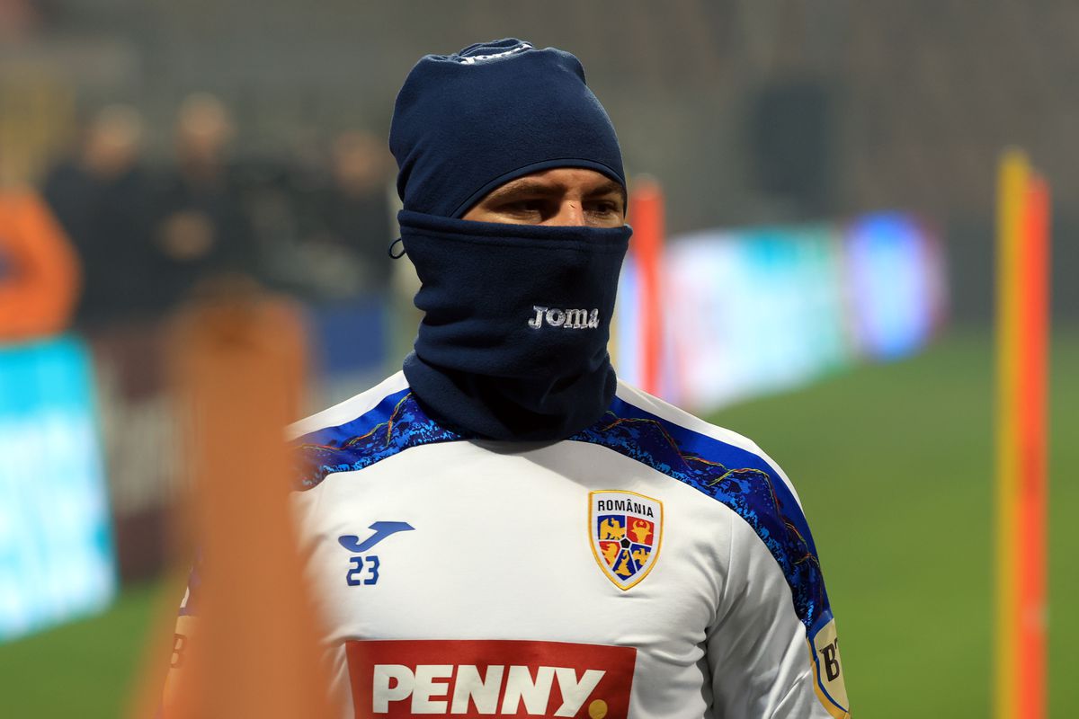 3 detalii de la antrenamentul României » Gestul lui Mircea Lucescu înainte de startul ședinței + cel mai curajos „tricolor”