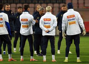 3 detalii de la antrenamentul României » Gestul lui Mircea Lucescu înainte de startul ședinței + cel mai curajos „tricolor”