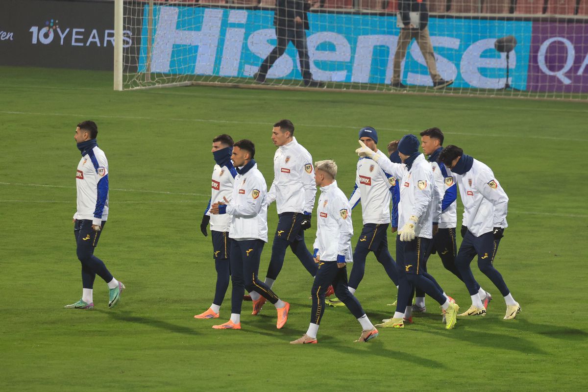 3 detalii de la antrenamentul României » Gestul lui Mircea Lucescu înainte de startul ședinței + cel mai curajos „tricolor”