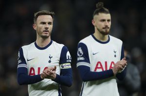 James Maddison îi este recunoscător lui Radu Drăgușin: „Atitudinea lui mă ține motivat”