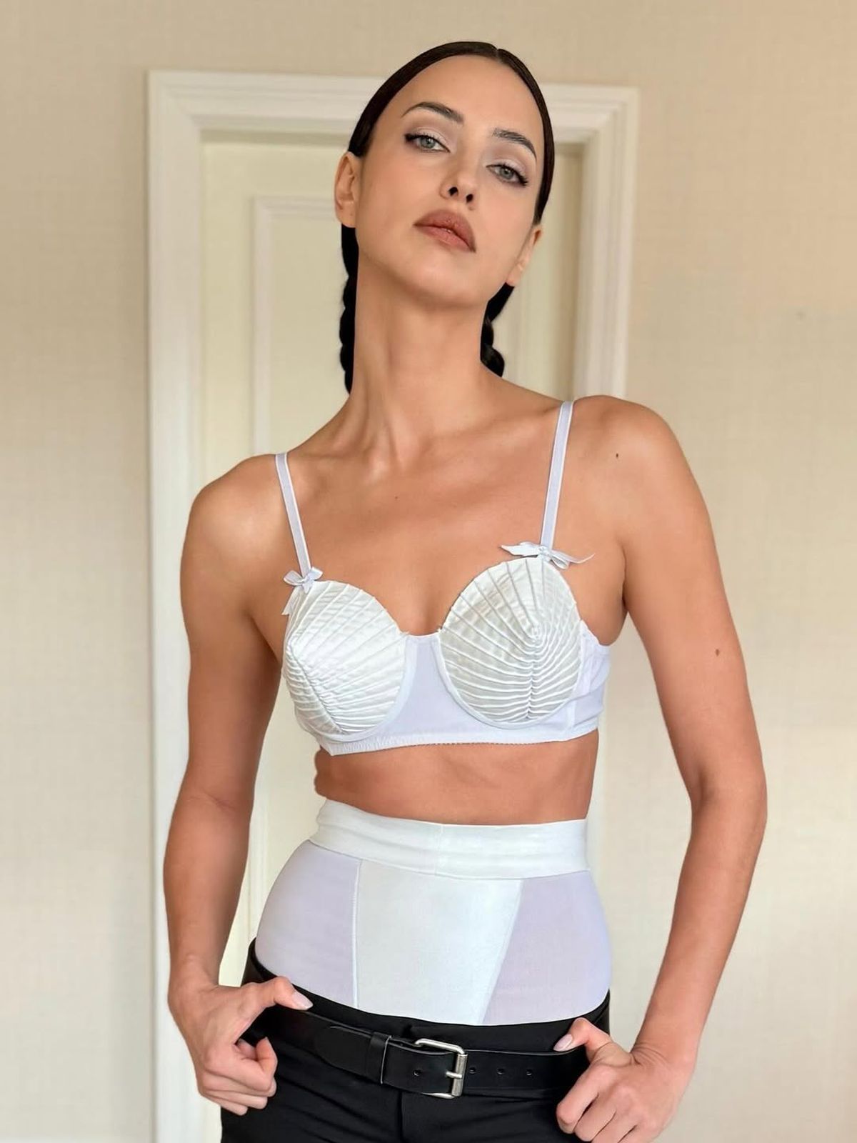 Fosta iubită a lui Cristiano Ronaldo, ispititoare în Calendarul Pirelli 2026! Cine mai apare în cea mai așteptată galerie foto a anului