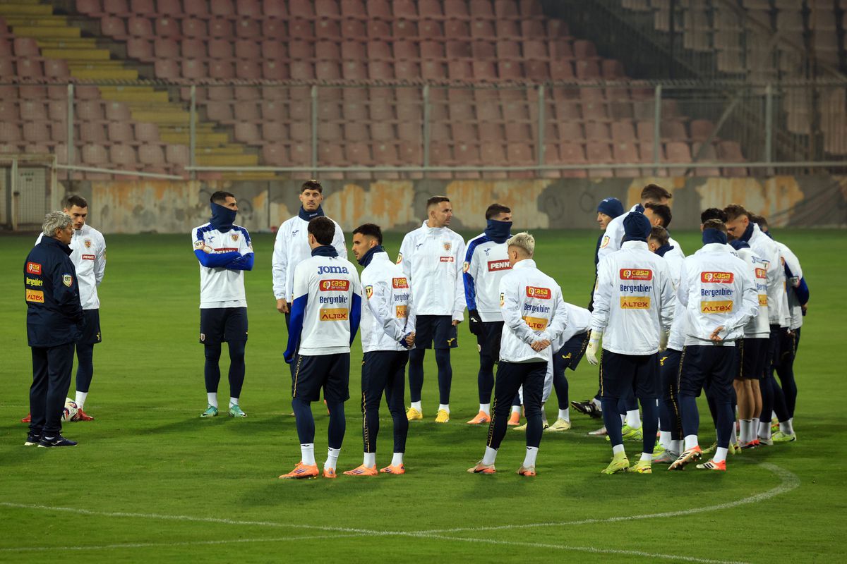 3 detalii de la antrenamentul României » Gestul lui Mircea Lucescu înainte de startul ședinței + cel mai curajos „tricolor”