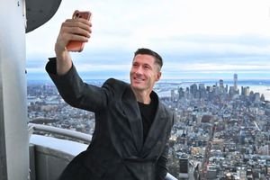 Scandal cu Robert Lewandowski! L-a dat de gol tocmai nevasta