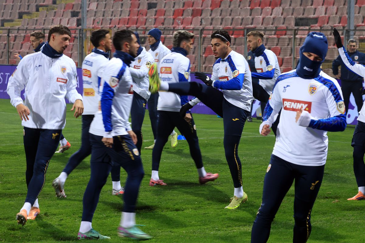 3 detalii de la antrenamentul României » Gestul lui Mircea Lucescu înainte de startul ședinței + cel mai curajos „tricolor”