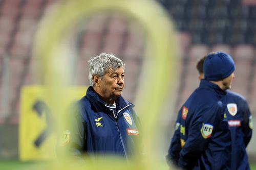 Mircea Lucescu, la antrenamentul oficial al României la Zenica FOTO: Ionuț Iordache (GSP)