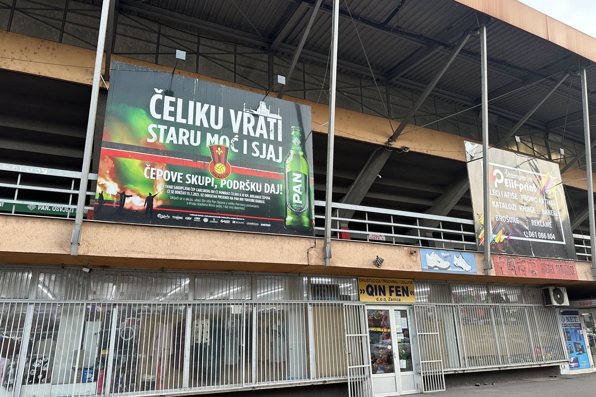 Oraș cenușiu, stadion în paragină » Cum arată Zenica, orașul care încă își revine după războiul de acum 30 de ani