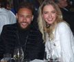 FOTO Neymar, o nouă cucerire?! Brazilianul s-a afișat cu un model rus la o gală din Paris