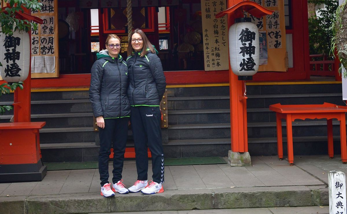 CORESPONDENȚĂ DIN JAPONIA // Și ele au fost România la Mondial! Cele două arbitre din România care au condus 6 partide: „Nu putem trăi din arbitraj”