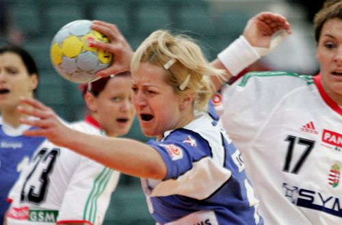 Ionela Gâlcă-Stanca în semifinala contra Ungariei la Mondialul din 2005 // FOTO AFP