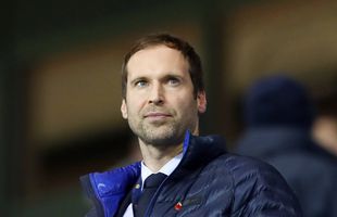 Petr Cech e la un pas să joace din nou pentru Chelsea!