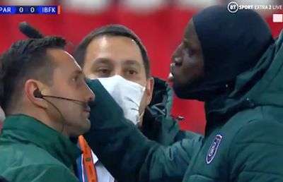 Demba Ba l-a sunat pe Sebastian Colțescu! Ousmane N'Doye a intermediat totul: „Să-mi dați o mămăligă! S-au înțeles foarte bine”