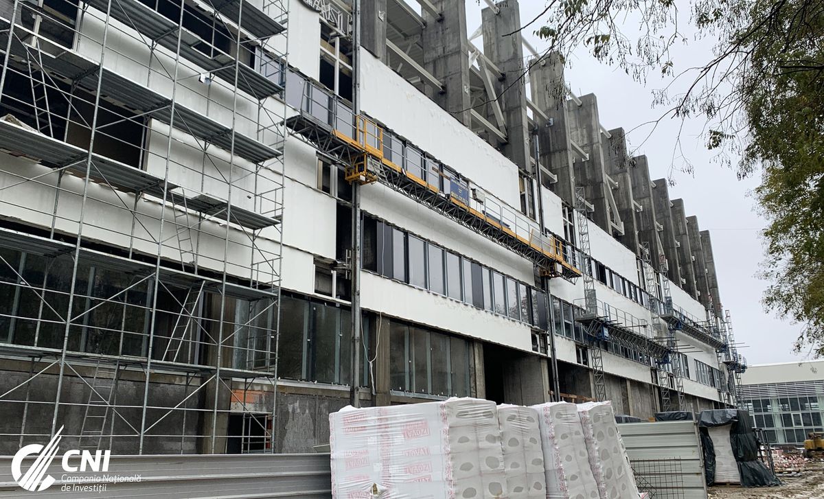 FOTO Noi imagini de la stadionul Rapid! Acoperișul este aproape finalizat