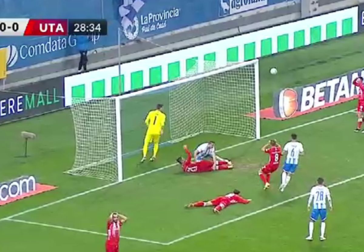 CSU Craiova - UTA, fault Bancu / FOTO: Captură TV @Digi Sport 1