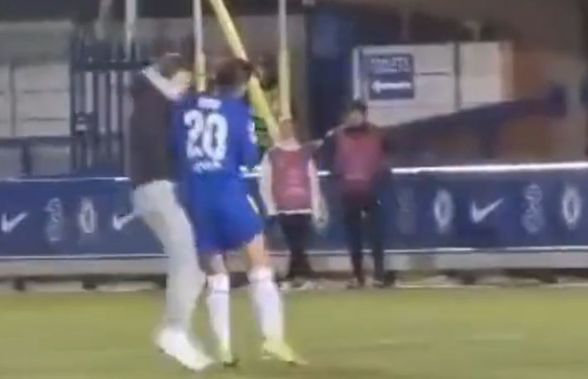 Incidentul „Martinovic” în varianta feminină: jucătoarea lui Chelsea a pus la pământ un suporter!