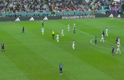 Daniele Orsato, obligat să întrerupă duelul Argentina - Croația, la solicitarea ambelor echipe