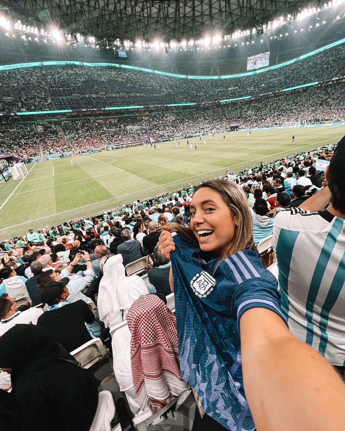 Momentul care a impresionat toată Argentina » O reporteră a „deturnat” interviul cu Messi: „Vorbesc serios, căpitane!”