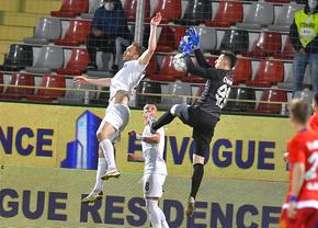 S-a întors gafeurul la FCSB, avantaj CFR! Joi va fi titular omul care i-a făcut campioni pe clujeni în 2021