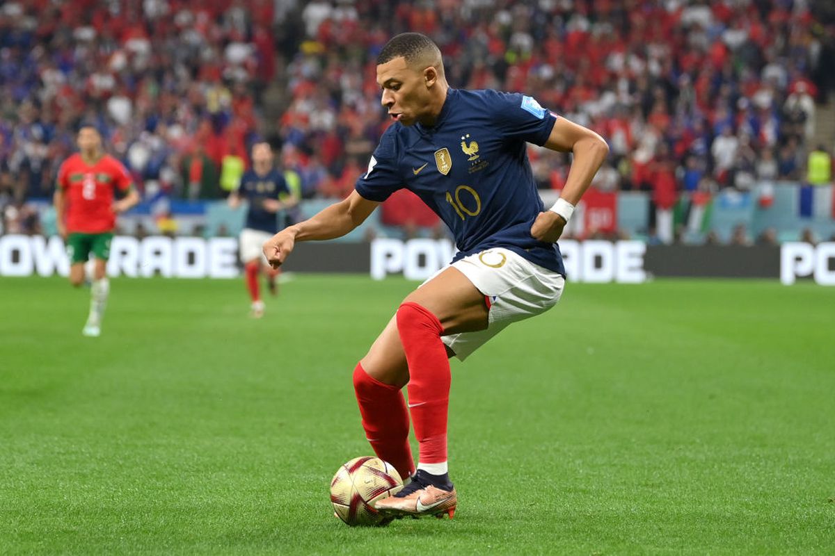 Mbappe, egalul legendarului Pele? Franța e la un meci de istorie!
