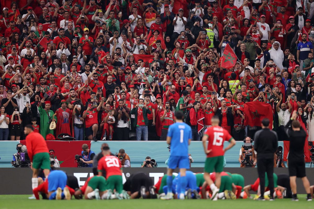 Imagini emoționante cu jucătorii Marocului » Gestul care a făcut înconjurul lumii: „Am demonstrat că existăm, e singurul lucru care contează!”