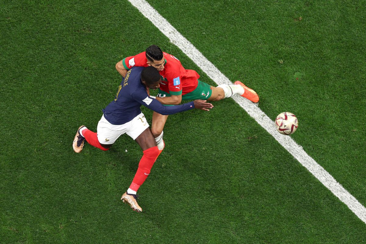 Au frânt inima Africii! Francezii vor înfrunta Argentina lui Messi în finala Mondialului, după ce au trecut cu emoții de Maroc