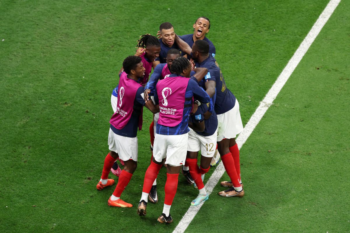 Au frânt inima Africii! Francezii vor înfrunta Argentina lui Messi în finala Mondialului, după ce au trecut cu emoții de Maroc