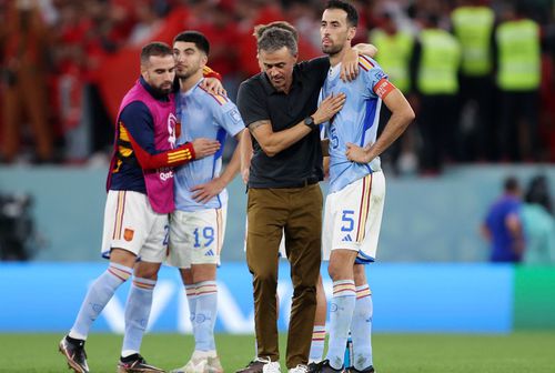 Dan Petrescu (54 de ani), antrenorul celor de la CFR Cluj, salută eșecul stilului de fotbal promovat de Luis Enrique (52 de ani) la naționala Spaniei.