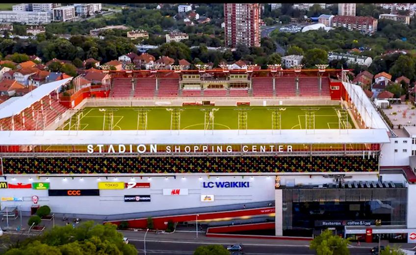 Stadionul grupării FK Vozdovac, din Serbia, are caracteristici unice. Găzduiește la parter un veritabil mall. Acolo s-a jucat, miercuri, meciul Steaua Roșie Belgrad U19 - Manchester City U19, scor 2-2, din UEFA Youth League.