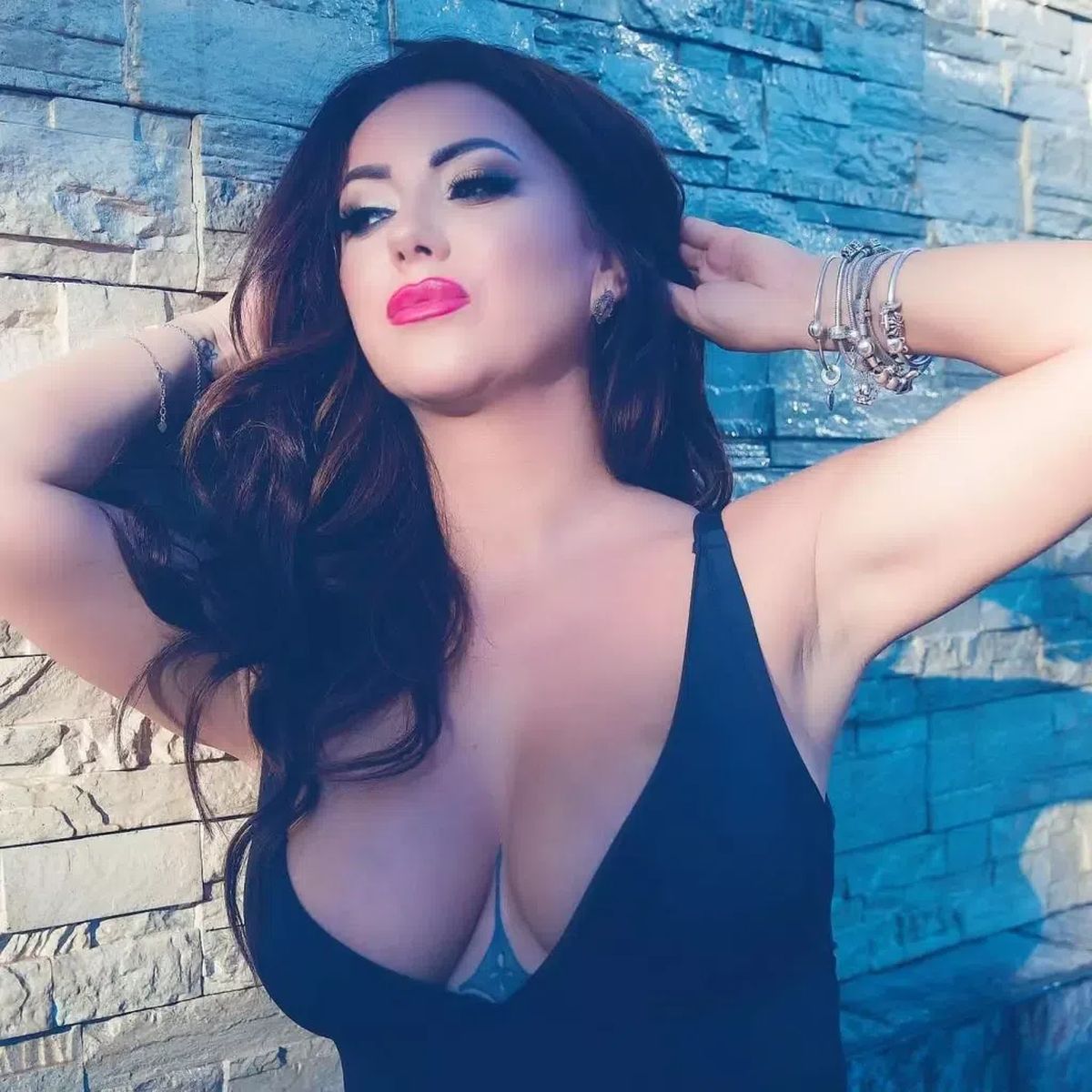 Fosta soție a unui mare campion român și-a îndeplinit visul: „Îmi place să pozez erotic și nu am inhibiții”