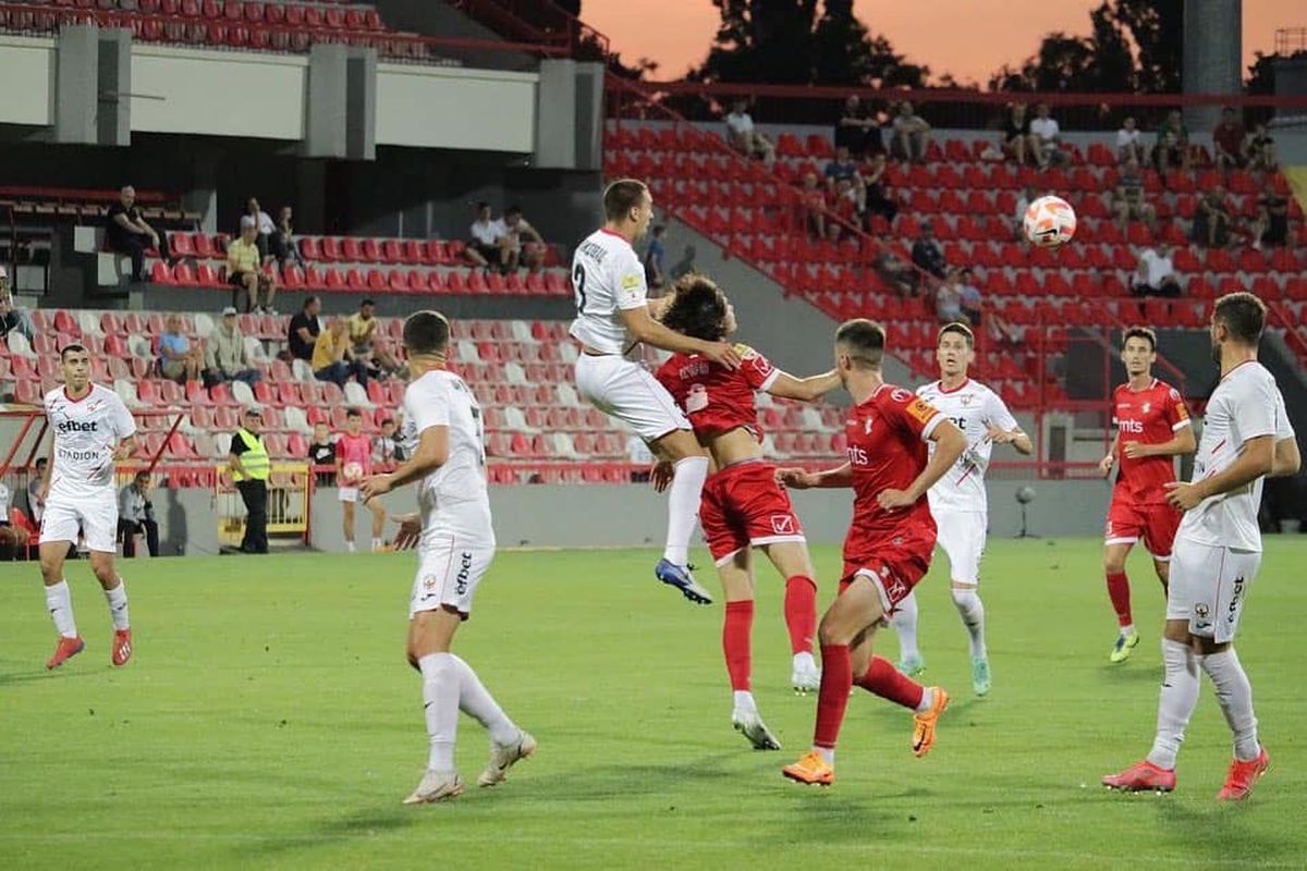 „Stadionul mall” poate găzdui meciuri în Liga Campionilor » Haine și mâncare la parter, tribune la etaj