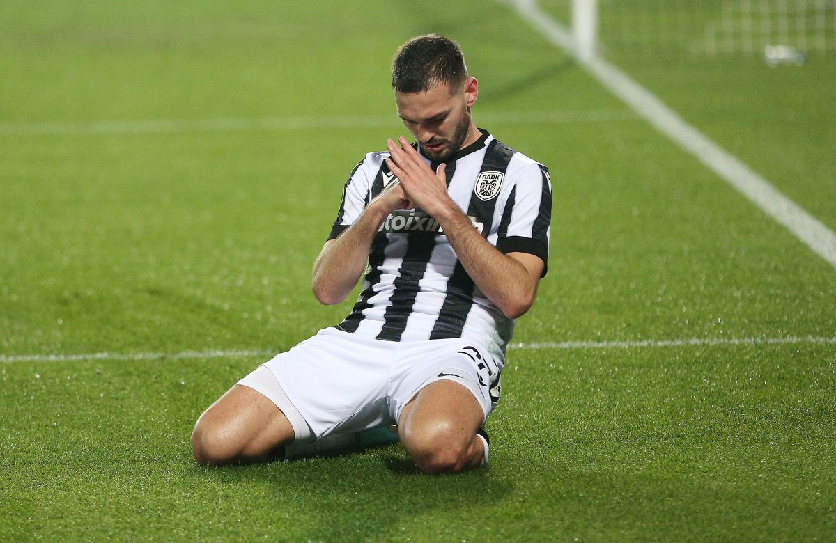 Răzvan Lucescu, invincibil în Conference League