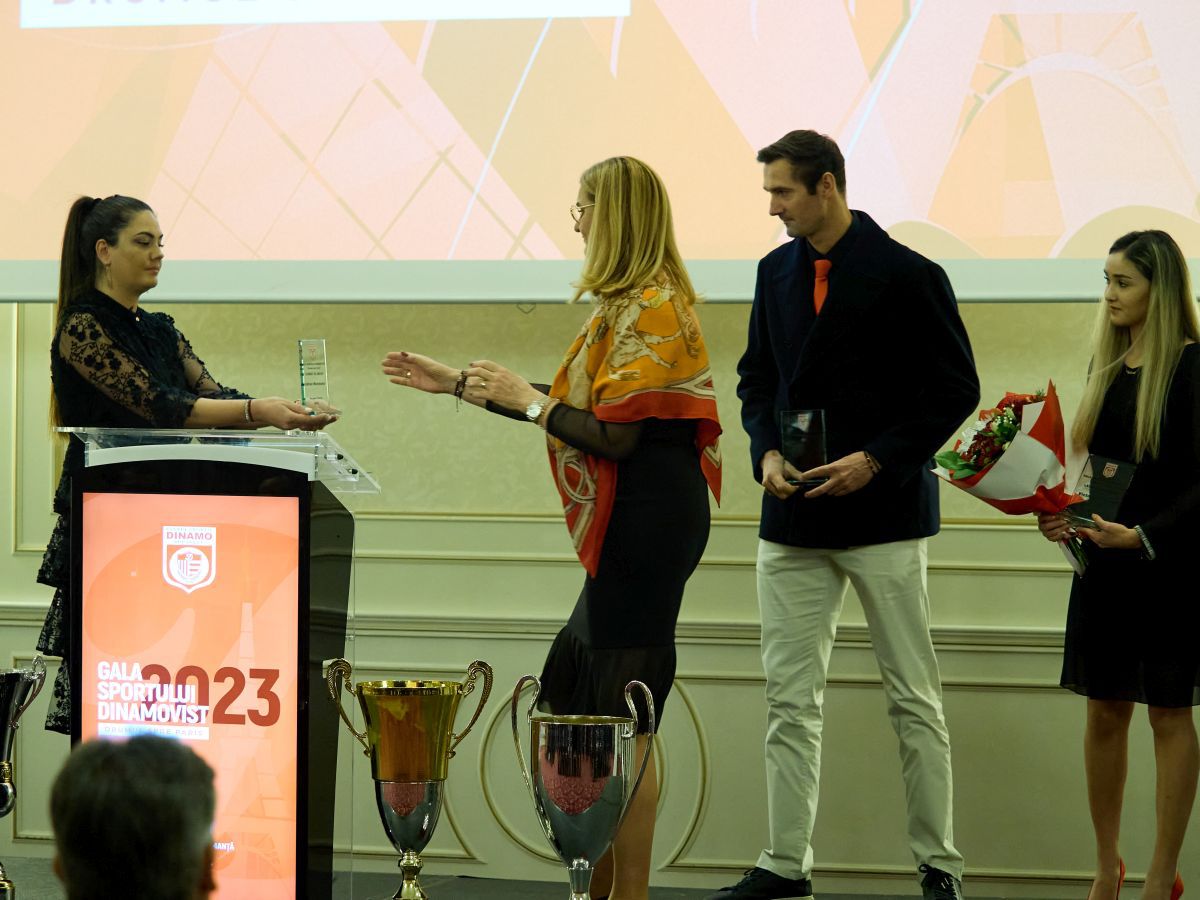 Dinamo și-a premiat sportivii de elită » Imagini spectaculoase de la gala finalului de an + ce au spus Lipă, Covaliu și Lupescu