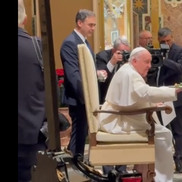 Neluțu Varga şi Pietro Chiodi, vizită privată la Papa Francisc. Foto: captură Fanatik