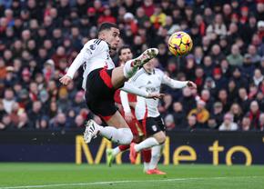Liverpool - Fulham, duel din etapa #16 în Premier League » Gazdele au rămas în 10 oameni după doar un sfert de oră