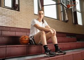 Alegerea revoluționară a revistei Time pentru Sportiva anului 2024 » Caitlin Clark, tinerețe, talent, tupeu, urâtă de veterane, anti-Trump pe față